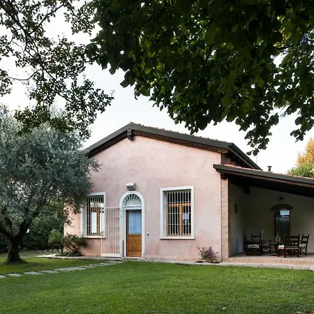 Дом отдыха Casa Lunia *