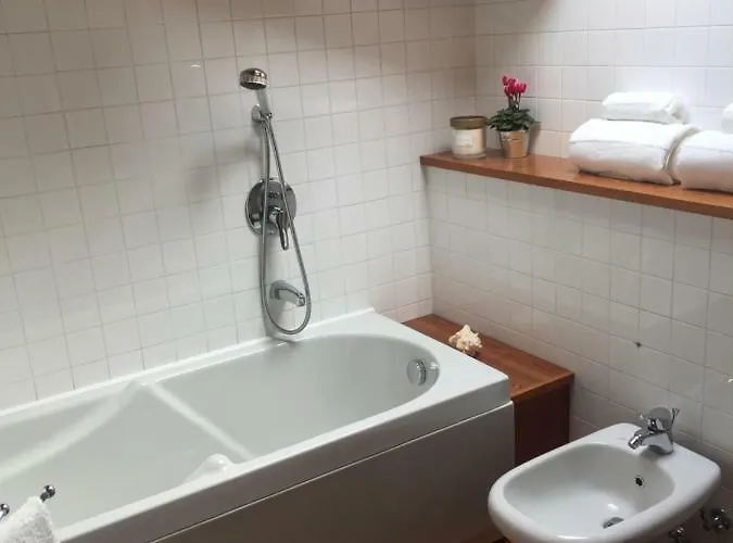 Casa Lunia 펜션 메스트레